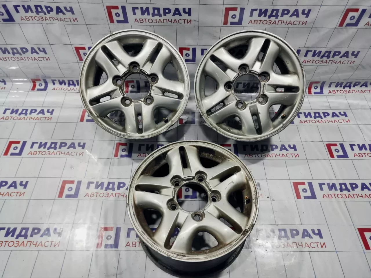 Диск литой оригинальный Toyota R16 5*150